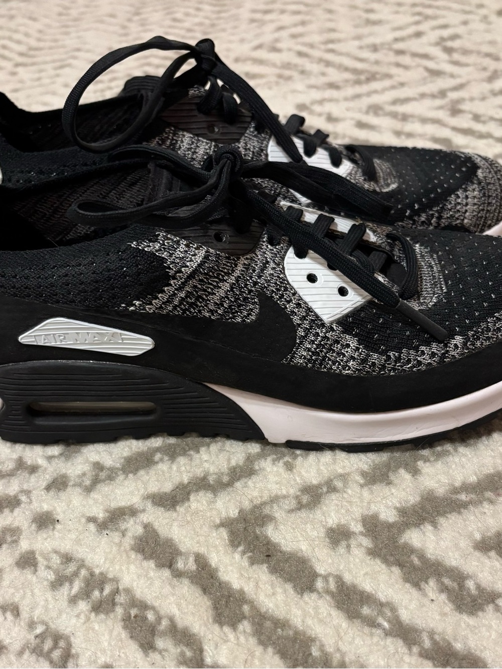 Nike Women’s Black and White Knit Sneakers